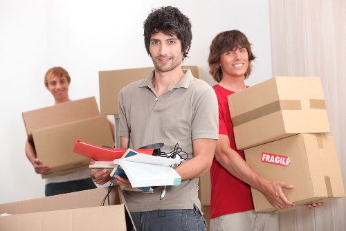 Hackney flat move with careful loading and unloading support