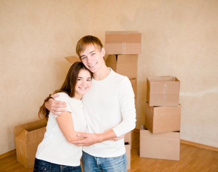 Moving van service for homes and businesses in Hackney