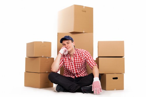 Man with van Hackney transporting belongings efficiently